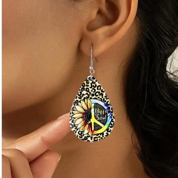 New Sunflower Leopard Hippie Soul Peace Teardrop Dangle Earrings Faux Leather - Picture 3 of 4